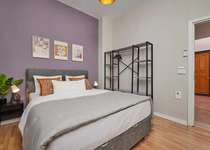 Comfortable 2br Flat In Nisantasi Near Metro Istambul